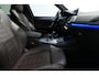 BMW X3 xDrive20i M Sport / Panoramadak / Elektr. verstelbare stoelen (best. memory) / Stoelverwarming / Ambienteverlichting / Apple Carplay - Andriod Auto / Lederen bekleding / M Aerodynamicapakket / Achterbank verwarming / Achteruitrijcamera / Cruise Control / DAB / 20'' LMV / Keyless / Sportstoelen / Adaptieve LED koplampen / Shadow Line