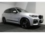 BMW X3 xDrive20i M Sport / Panoramadak / Elektr. verstelbare stoelen (best. memory) / Stoelverwarming / Ambienteverlichting / Apple Carplay - Andriod Auto / Lederen bekleding / M Aerodynamicapakket / Achterbank verwarming / Achteruitrijcamera / Cruise Control / DAB / 20'' LMV / Keyless / Sportstoelen / Adaptieve LED koplampen / Shadow Line