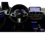 BMW X3 xDrive20i M Sport / Panoramadak / Elektr. verstelbare stoelen (best. memory) / Stoelverwarming / Ambienteverlichting / Apple Carplay - Andriod Auto / Lederen bekleding / M Aerodynamicapakket / Achterbank verwarming / Achteruitrijcamera / Cruise Control / DAB / 20'' LMV / Keyless / Sportstoelen / Adaptieve LED koplampen / Shadow Line