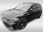 Volkswagen Tiguan 1.5 TSI 150pk ACT Highline Business R-Line DSG Automaat Panoramadak / Trekhaak / Leder / R-line in en exterieur / Navigatie / 20"LM Velgen