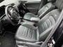 Volkswagen Tiguan 1.5 TSI 150pk ACT Highline Business R-Line DSG Automaat Panoramadak / Trekhaak / Leder / R-line in en exterieur / Navigatie / 20"LM Velgen