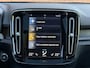 Volvo XC40 T4 Plug-in Hybrid AUT7 211PK Ultimate Dark | | Panoramisch Schuif-/Kanteldak | Power Seats Met Geheugenfunctie | Grootlicht Assistent | DAB+ | Getint Glas Achter | Adaptieve Cruise Control Met Pilot Assist | Harman/Kardon Premium Geluidssysteem | 360° Parkeercamera | Verwarmbare Voorstoelen, Stuurverwarming | Park Assist Voor & Achter