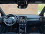 Volvo XC40 T4 Plug-in Hybrid AUT7 211PK Ultimate Dark | | Panoramisch Schuif-/Kanteldak | Power Seats Met Geheugenfunctie | Grootlicht Assistent | DAB+ | Getint Glas Achter | Adaptieve Cruise Control Met Pilot Assist | Harman/Kardon Premium Geluidssysteem | 360° Parkeercamera | Verwarmbare Voorstoelen, Stuurverwarming | Park Assist Voor & Achter
