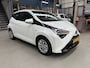 Toyota Aygo 1.0 VVT-i 72pk 5D x-play | Navigatie | Camera | Apple carplay / Android auto | Airco | NAP | Rijklaar prijs!