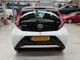 Toyota Aygo 1.0 VVT-i 72pk 5D x-play | Navigatie | Camera | Apple carplay / Android auto | Airco | NAP | Rijklaar prijs!