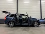 Volvo XC90 T8 Recharge AWD Inscription 7P. PANO/LUCHTVERING/TREKHAAK/H&K/360CAMERA/ACC/PILOT-ASSIST/LEER-SPORT/MEMORY/KEYLESS/CARPLAY/STANDKACHEL/PRIVACY/NET GROTE OH BEURT GEHAD!!