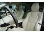 Volvo XC60 2.0 T8 Plug-in hybrid AWD Ultimate Dark 455pk Panoramadak/Stoelverwarming/360Camera