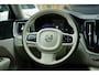 Volvo XC60 2.0 T8 Plug-in hybrid AWD Ultimate Dark 455pk Panoramadak/Stoelverwarming/360Camera
