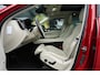 Volvo XC60 2.0 T8 Plug-in hybrid AWD Ultimate Dark 455pk Panoramadak/Stoelverwarming/360Camera