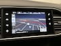 Peugeot 308 SW Style 130 pk | Navigatie | Glazen Panoramadak | Parkeersensoren Achter | LED Dagrijverlichting | DAB Ontvanger | Trekhaak | Lederen Stuurwiel | Climate Control | Cruise Control | 16" Lichtmetalen Velgen | Centrale Deurvergrendeling met Afstandsbediening |