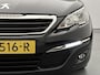 Peugeot 308 SW Style 130 pk | Navigatie | Glazen Panoramadak | Parkeersensoren Achter | LED Dagrijverlichting | DAB Ontvanger | Trekhaak | Lederen Stuurwiel | Climate Control | Cruise Control | 16" Lichtmetalen Velgen | Centrale Deurvergrendeling met Afstandsbediening |