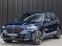 BMW X5 xDrive50e M-SPORT PRO | PANORAMADAK | ACHTERAS BESTURING | ACTIVE CRUISE CONTROL | COMFORT STOELEN | HEAD UP | IONIC GLOW | HARMAN KARDON | 360 CAMERA | ELEKTR. TREKHAAK | SOFT CLOSE | ALCANTARE HEMEL | STOELVERWARMING V+A