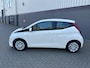 Toyota Aygo 1.0 VVT-i x-play*2 EIGNAAR*CAMERA*NAVI*Carplay*AIRCO*APK*NAP*ISOFIX