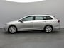 Volkswagen Golf Variant SW Life 110 pk | Navigatie | Parkeersensoren Voor en Achter | LED Koplampen | Keyless Start | Dodehoek Detectie | Elektrische Achterklep met Sensor | Climate Control | Adaptieve Cruise Control | 16" Lichtmetalen Velgen | Apple Carplay/Android Auto |