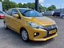 Mitsubishi Space Star 1.2 80pk Nova 5-Deurs | 1ste Eigenaar | Navi | Apple Carplay+Android Auto | Clima | Cruise | Licht+Regensensor | Keyless Entry | Stoelverwarming | Pdc | Privacy Glass | 14''lm