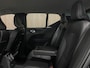 Volvo XC40 T4 Recharge Inscription | Trekhaak | Stoel en Stuurwielverwarming | Lederen bekleding | BLIS Dode Hoek Detectie | Cruise Control | Parkeercamera | 18 Inch | Keyless Drive | Parkeersensoren voor+achter | Elektrisch bedienbare achterklep | Climate Control L