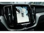 Volvo XC60 2.0 T6 Plug-in hybrid AWD Plus Dark 350pk Panoramadak/Stoelverwarming/360Camera