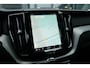 Volvo XC60 2.0 T6 Plug-in hybrid AWD Plus Dark 350pk Panoramadak/Stoelverwarming/360Camera