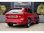 Volvo XC60 2.0 T6 Plug-in hybrid AWD Plus Dark 350pk Panoramadak/Stoelverwarming/360Camera