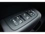 Volvo XC60 2.0 T6 Plug-in hybrid AWD Plus Dark 350pk Panoramadak/Stoelverwarming/360Camera