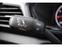 Volkswagen T-Cross 1.0 TSI Life 95PK / 70kW, NL auto 1e eigenaar dealeronderhouden, adaptieve cruise control (acc), elektrisch verstel-, verwarm- en inklapbare buitenspiegels (spiegel pakket), 16" 'Rochester' LMV, licht en regensensor, parkeersensoren voor en achter (pdc), privacy glas, navigatie, Apple Carplay / Android Auto, lendesteunen voorstoelen, middenarmsteun