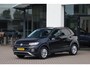 Volkswagen T-Cross 1.0 TSI Life 95PK / 70kW, NL auto 1e eigenaar dealeronderhouden, adaptieve cruise control (acc), elektrisch verstel-, verwarm- en inklapbare buitenspiegels (spiegel pakket), 16" 'Rochester' LMV, licht en regensensor, parkeersensoren voor en achter (pdc), privacy glas, navigatie, Apple Carplay / Android Auto, lendesteunen voorstoelen, middenarmsteun