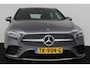 Mercedes-Benz A-klasse 200 Launch Edition Premium (PARKEERSENSOREN, STOELVERWARMING, SFEERVERLICHTING, NAVIGATIE, CAMERA, NL-AUTO)