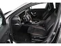 Mercedes-Benz A-klasse 200 Launch Edition Premium (PARKEERSENSOREN, STOELVERWARMING, SFEERVERLICHTING, NAVIGATIE, CAMERA, NL-AUTO)