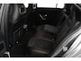 Mercedes-Benz A-klasse 200 Launch Edition Premium (PARKEERSENSOREN, STOELVERWARMING, SFEERVERLICHTING, NAVIGATIE, CAMERA, NL-AUTO)