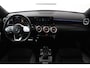 Mercedes-Benz A-klasse 200 Launch Edition Premium (PARKEERSENSOREN, STOELVERWARMING, SFEERVERLICHTING, NAVIGATIE, CAMERA, NL-AUTO)