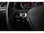 Volkswagen Tiguan 1.5 TSI Comfortline Business (TREKHAAK, PARKEERSENSOREN, NAVIGATIE, CRUISE ADAPTIEF, NL-AUTO, GOED ONDERHOUDEN)
