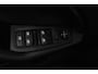 BMW 1-Serie 118i Executive Edition Sport Automaat (NAVIGATIE, PARKEERSENSOREN, LED, CARPLAY, SPORTSTOELEN)