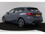 BMW 1-Serie 118i Executive Edition Sport Automaat (NAVIGATIE, PARKEERSENSOREN, LED, CARPLAY, SPORTSTOELEN)