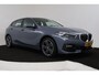 BMW 1-Serie 118i Executive Edition Sport Automaat (NAVIGATIE, PARKEERSENSOREN, LED, CARPLAY, SPORTSTOELEN)