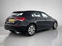 Mercedes-Benz A-klasse 180 Business Solution Automaat (NAVIGATIE, STOELVERWARMING, CAMERA, 1e EIGENAAR, GOED ONDERHOUDEN)