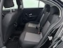 Mercedes-Benz A-klasse 180 Business Solution Automaat (NAVIGATIE, STOELVERWARMING, CAMERA, 1e EIGENAAR, GOED ONDERHOUDEN)