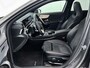 Mercedes-Benz A-klasse 180 Business Solution AMG Automaat (PANORAMADAK, TREKHAAK ELEKT. WEGKLAPBAAR, CAMERA, STOELVERWARMING)