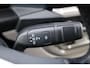 Volkswagen e-Transporter 32 L2H1 Bulli 64 kWh 286PK / 210kW, Achteruitrijcamera (Area View), LED Matrix IQ.Light, verwarmbare voorstoelen, Apple Carplay & Android Auto, achteruitrijcamera, adaptive cruise control met Stop & Go, navigatie, dynamische grootlichtassistent, volledig digitaal instrumentenpaneel, Keyless Enrty & Start, verwarmbare voorruit, alarm klasse III, elektrische schuifdeur rechts met sluithulp, trekhaak, dodehoekdetectie met correctie (Side Assist), warmtepomp, passagiersstoel, 16'' LMV 'Montreal'