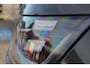 Volkswagen e-Transporter 32 L2H1 Bulli 64 kWh 286PK / 210kW, Achteruitrijcamera (Area View), LED Matrix IQ.Light, verwarmbare voorstoelen, Apple Carplay & Android Auto, achteruitrijcamera, adaptive cruise control met Stop & Go, navigatie, dynamische grootlichtassistent, volledig digitaal instrumentenpaneel, Keyless Enrty & Start, verwarmbare voorruit, alarm klasse III, elektrische schuifdeur rechts met sluithulp, trekhaak, dodehoekdetectie met correctie (Side Assist), warmtepomp, passagiersstoel, 16'' LMV 'Montreal'