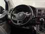 Volkswagen Transporter 2.0 TDI L2H1 DC Highline Leder, Navi, Parkeersensoren, Cruise control, Schuifdak, Stoelverwarming, Apple carplay