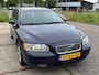 Volvo V70 2.4 Edition II ECC Audio/CD Electric pakket LMV 16" Cruisecontrol Leder/Stof ESP Colorpakket TCS ABS Trekhaak Nw Apk!