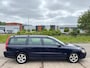 Volvo V70 2.4 Edition II ECC Audio/CD Electric pakket LMV 16" Cruisecontrol Leder/Stof ESP Colorpakket TCS ABS Trekhaak Nw Apk!