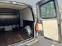 Volkswagen Transporter 2.0 TDI L2H1 DC Btw en Bpm vrij!! DSG Automaat Airco Cruise controle trekhaak 2500kg trekgewicht Telefoonverbinding Parkeersensoren achter 5-Persoons Euro 6 Bpm vrij voor particulier gebruik!!