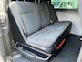 Volkswagen Transporter 2.0 TDI L2H1 DC Btw en Bpm vrij!! DSG Automaat Airco Cruise controle trekhaak 2500kg trekgewicht Telefoonverbinding Parkeersensoren achter 5-Persoons Euro 6 Bpm vrij voor particulier gebruik!!