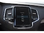 Volvo XC90 T8 390PK Automaat Recharge AWD Inscription / Adaptieve cruise control / BLIS / Parkeersensoren met 360 camera / stoel - en stuurwielverwarming / Standkachel / Trekhaak / Keyless entry / Harman Kardon audio / Elektrische stoelen