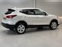 Nissan Qashqai 1.3 DIG-T Business Edition / Navigatie / Camera / Dealer Onderhouden / Trekhaak 1500 KG / Stoelverwarming /