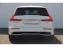 Volvo V60 T6 350PK Automaat AWD Plus Dark / Adaptieve cruise control / BLIS / 19” velgen / Parkeersensoren met camera / Elektrische achterklep / Adaptieve koplampen / Apple carplay / Elektrische stoelen / Harman Kardon Audio / Keyless entry / stoel - en stuurwielverwarming