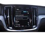 Volvo V60 T6 350PK Automaat AWD Plus Dark / Adaptieve cruise control / BLIS / 19” velgen / Parkeersensoren met camera / Elektrische achterklep / Adaptieve koplampen / Apple carplay / Elektrische stoelen / Harman Kardon Audio / Keyless entry / stoel - en stuurwielverwarming