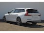 Volvo V60 T6 350PK Automaat AWD Plus Dark / Adaptieve cruise control / BLIS / 19” velgen / Parkeersensoren met camera / Elektrische achterklep / Adaptieve koplampen / Apple carplay / Elektrische stoelen / Harman Kardon Audio / Keyless entry / stoel - en stuurwielverwarming