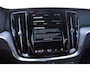 Volvo V60 T6 350PK Automaat AWD Plus Dark / Adaptieve cruise control / BLIS / 19” velgen / Parkeersensoren met camera / Elektrische achterklep / Adaptieve koplampen / Apple carplay / Elektrische stoelen / Harman Kardon Audio / Keyless entry / stoel - en stuurwielverwarming
